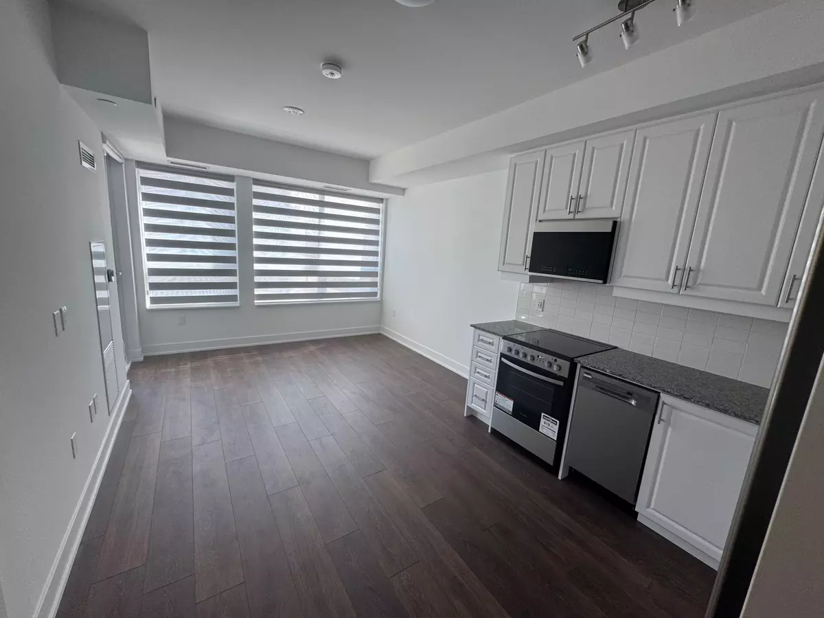 Oakville, ON L6M 4J2,2343 Khalsa Gate