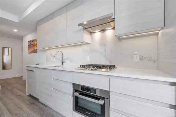 Victoria, BC V8T 0C7,777 Herald St #709