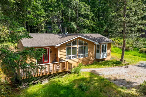 2798 Schooner Way, Pender Island, BC V0N 2M2