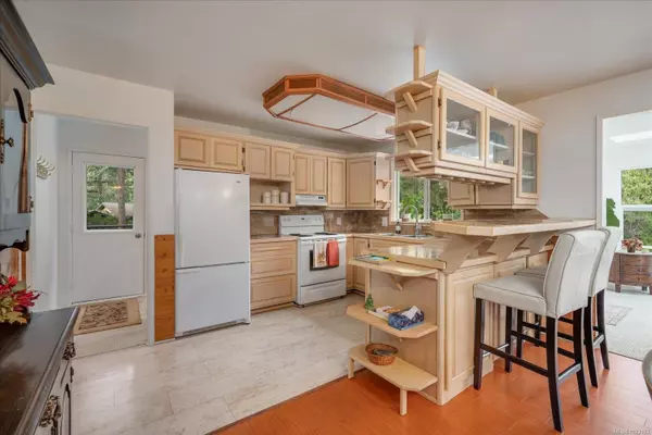 Nanaimo, BC V9T 5R9,6650 Green Acres Way