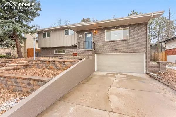 Colorado Springs, CO 80909,2414 Warwick LN