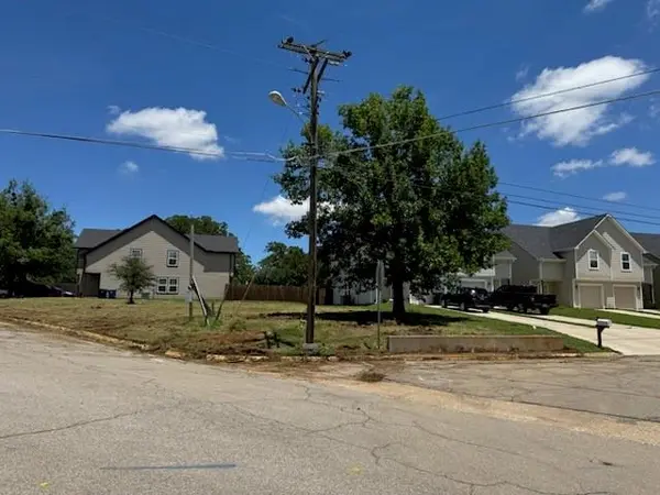 Denison, TX 75020,1000 Layne Drive