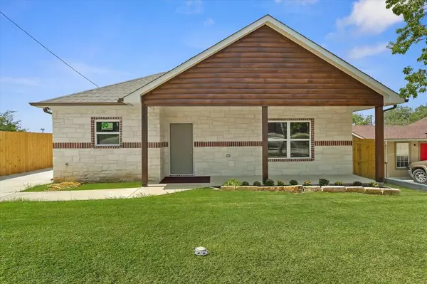 3105 N Pecan Street, Fort Worth, TX 76106