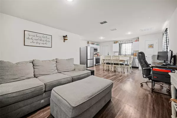 Mabank, TX 75147,452 Bobbie Street