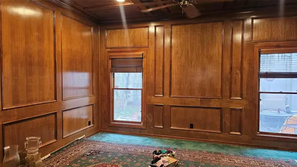 Fort Worth, TX 76107,1809 Burton Hill Road