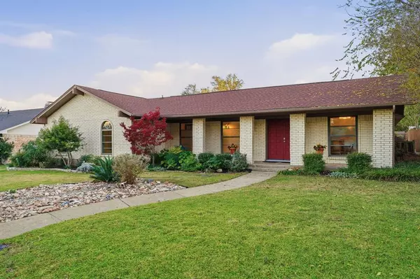 2712 S Cypress Circle, Plano, TX 75075