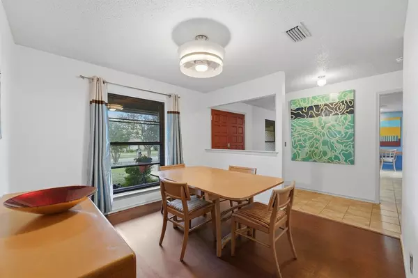 Plano, TX 75075,2712 S Cypress Circle