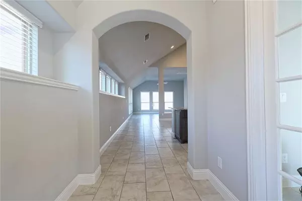 Waxahachie, TX 75165,531 harvest grove Drive