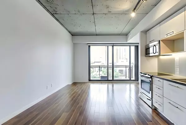 Toronto C08, ON M5A 0E9,51 Trolley CRES #719