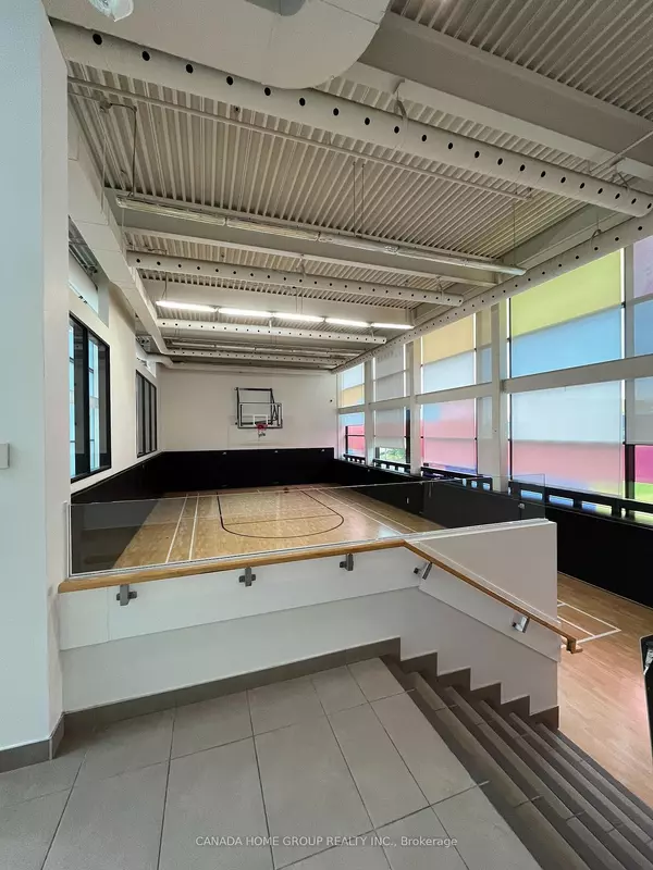 Toronto C15, ON M2K 0B2,19 Singer CT #1816