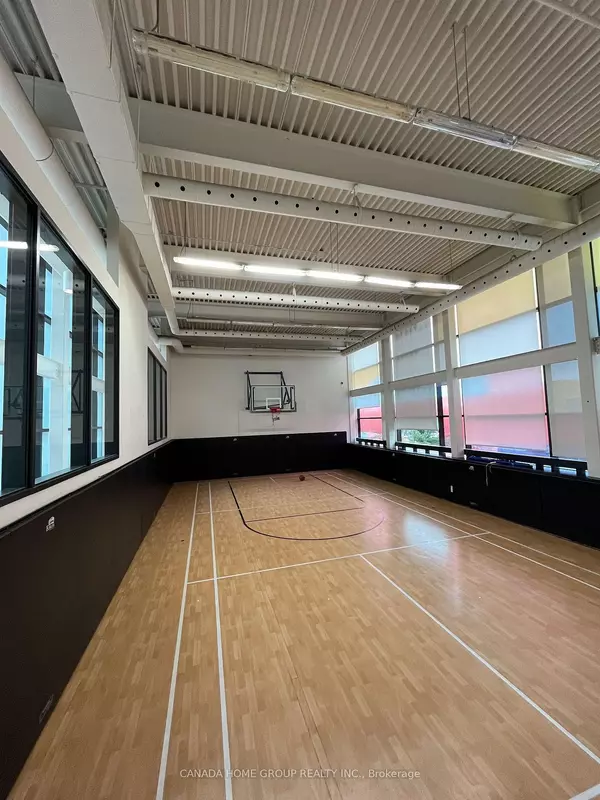 Toronto C15, ON M2K 0B2,19 Singer CT #1816