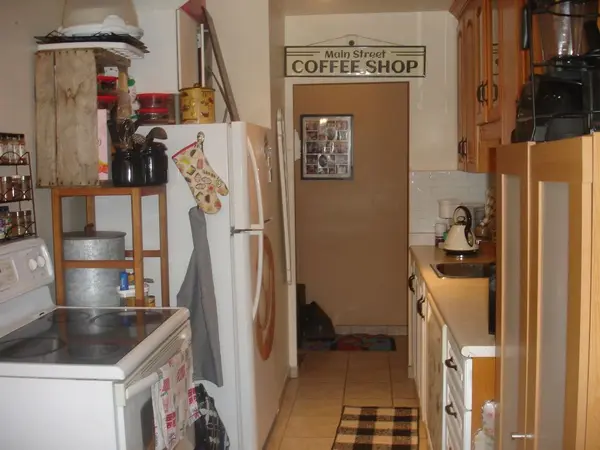 Toronto C04, ON M6A 1X2,57 Neptune DR #101