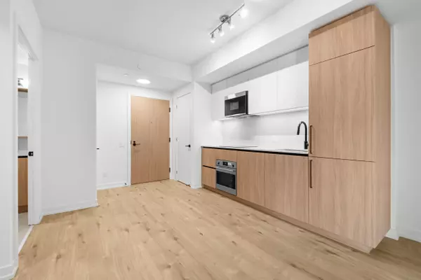 Toronto C08, ON M5A 0Z5,35 Parliament ST #518