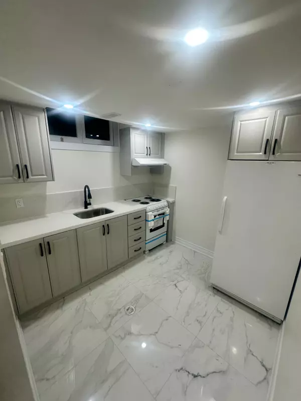 Toronto E09, ON M1H 2C4,199 Brimorton DR