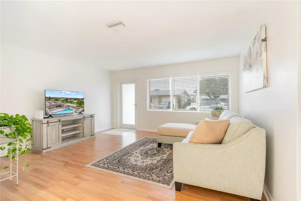 Margate, FL 33063,985 NW 69th Ave