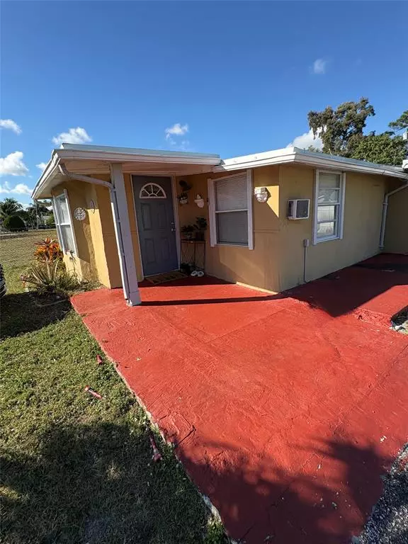 4055 Vicliff Rd, West Palm Beach, FL 33406