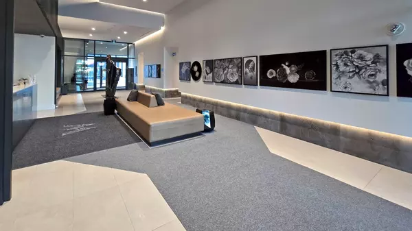 Richmond Hill, ON L4C 0T4,8868 Yonge ST #319E