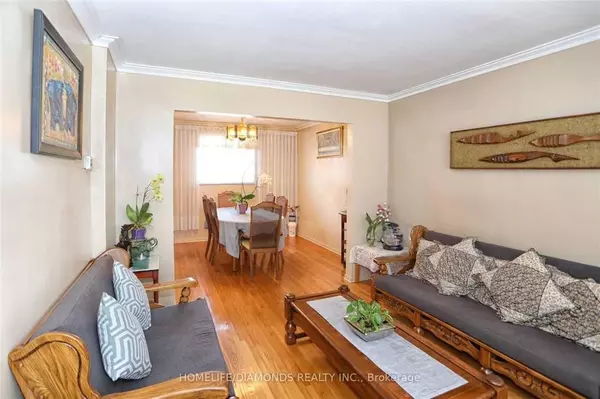 Mississauga, ON L4T 3M4,35 York ST