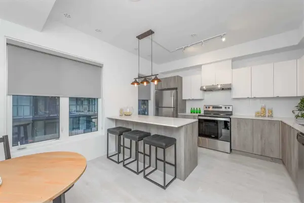 Burlington, ON L7T 0C4,1095 Cooke BLVD #30