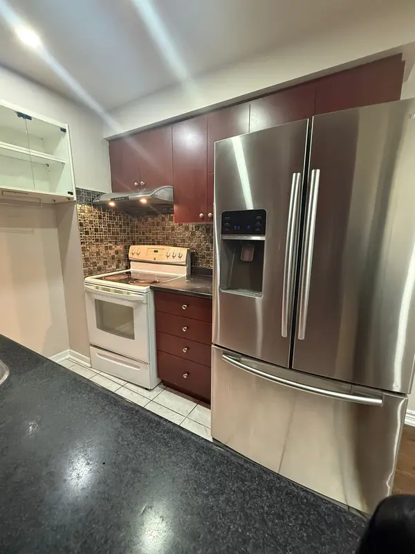 Brampton, ON L6T 3Z4,4 Carleton PL