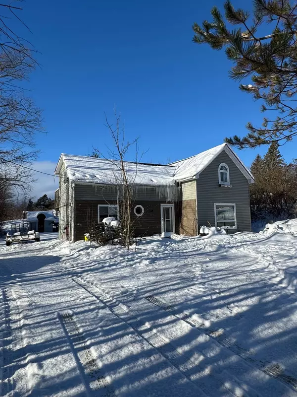 124 MAIN ST, Northern Bruce Peninsula, ON N0H 1W0