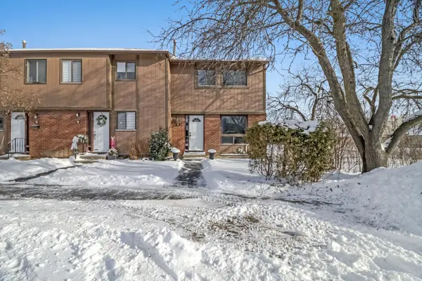 1A Vanessa TER, Barrhaven, ON K2J 1Y2