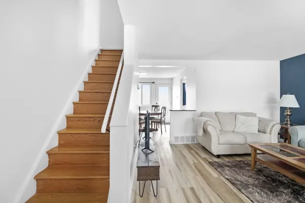 Barrhaven, ON K2J 1Y2,1A Vanessa TER