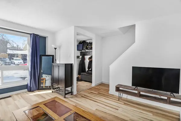 Barrhaven, ON K2J 1Y2,1A Vanessa TER