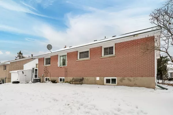 Greater Napanee, ON K7R 1E7,283 Camden RD