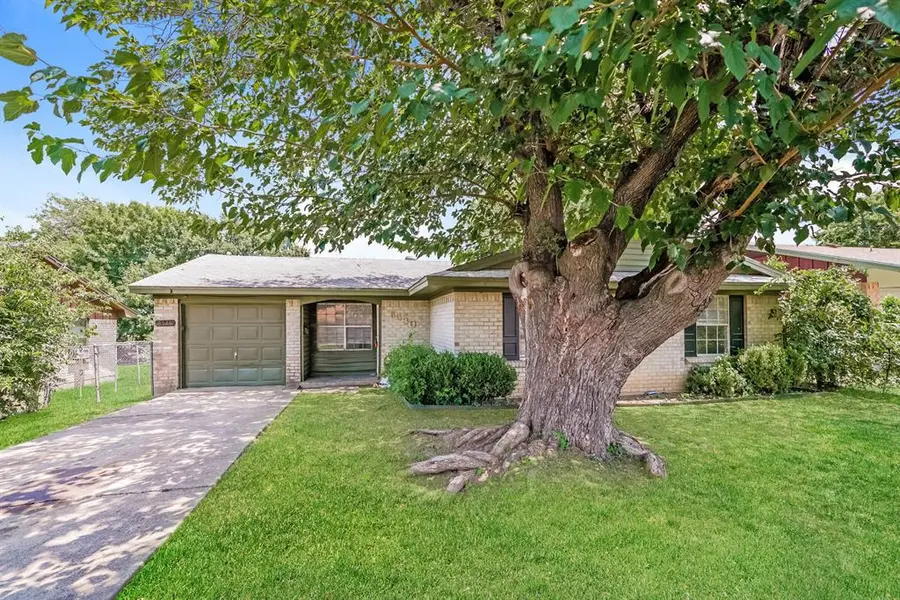 6530 Gentle River Drive, Dallas, TX 75241