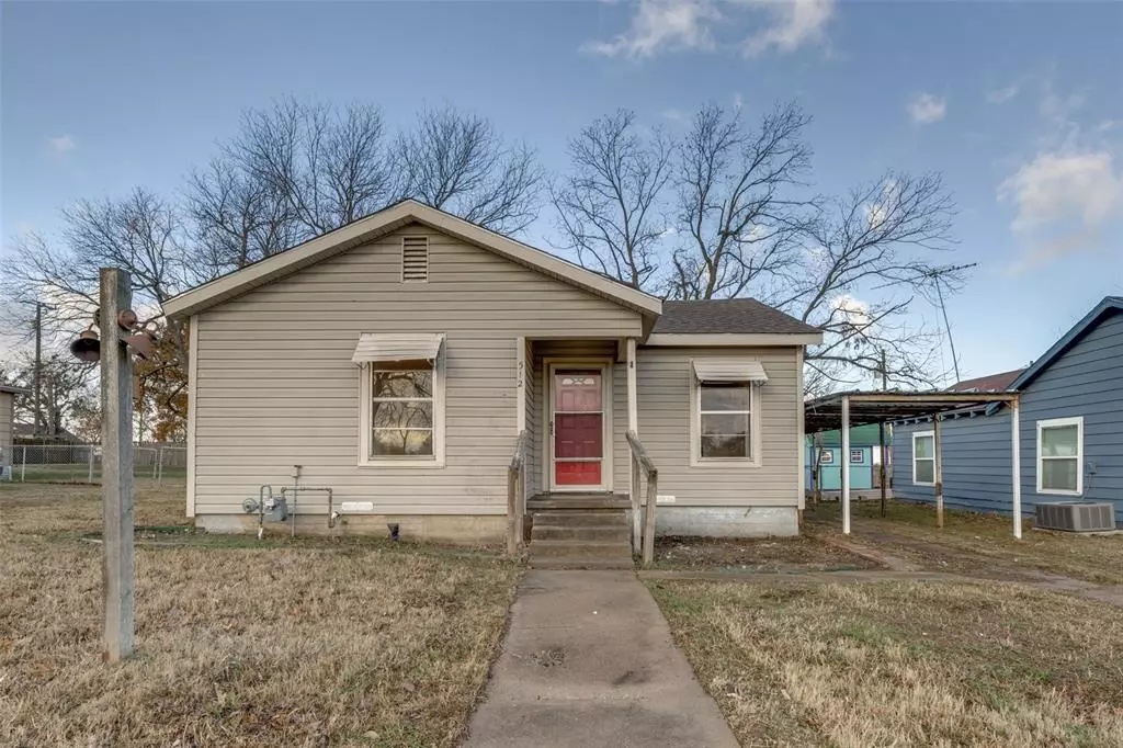 Howe, TX 75459,512 Branch Street