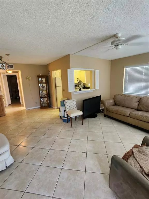 Deerfield Beach, FL 33442,104 Westbury E #104