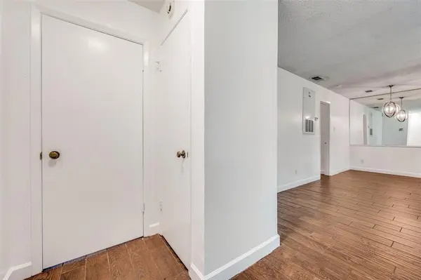 Dallas, TX 75248,5981 Arapaho #1607