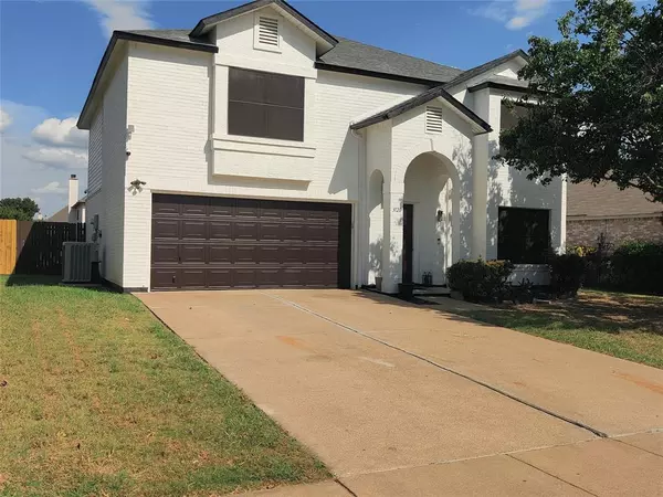 Grand Prairie, TX 75052,3120 Longbow Drive