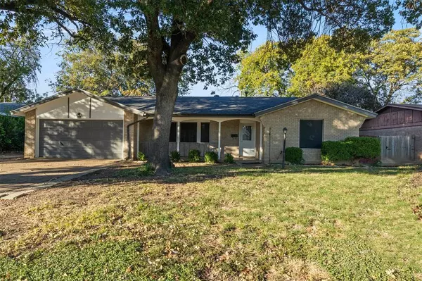 2007 E Park Row Drive, Arlington, TX 76010