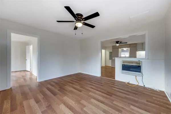 Howe, TX 75459,512 Branch Street