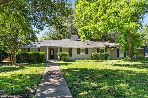 6838 Lupton Drive, Dallas, TX 75225