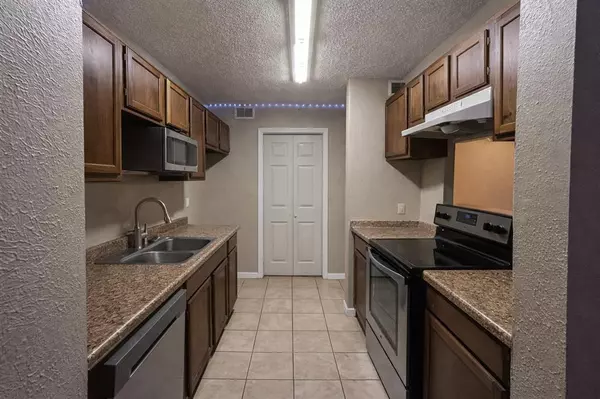 Dallas, TX 75252,18333 Roehampton Drive #1117