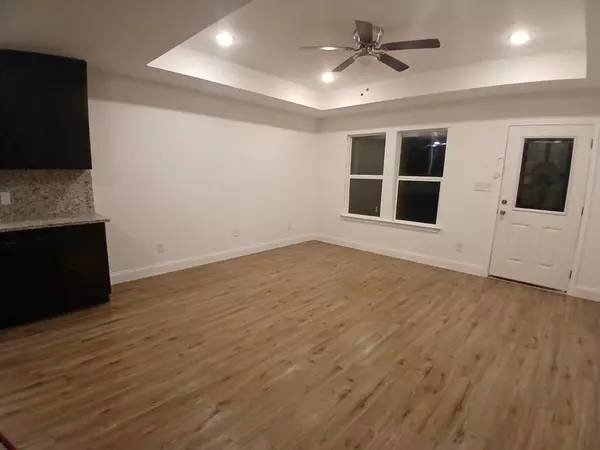 Kemp, TX 75143,729 Oak Landing Circle