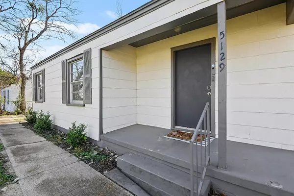 River Oaks, TX 76114,5129 Penrod Court