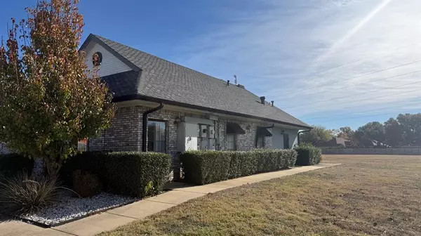 Bedford, TX 76021,240 Harwood Road