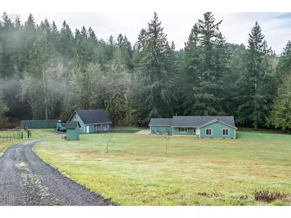 37905 S Wilhoit RD, Molalla, OR 97038