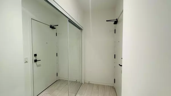 Toronto C01, ON M5V 0W4,55 Mercer ST #4509