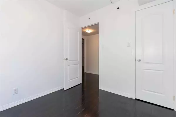 Toronto C01, ON M6J 3W9,3 Shank ST #303