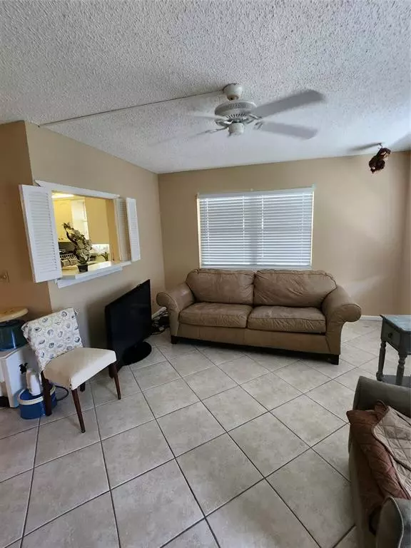 Deerfield Beach, FL 33442,104 Westbury E #104