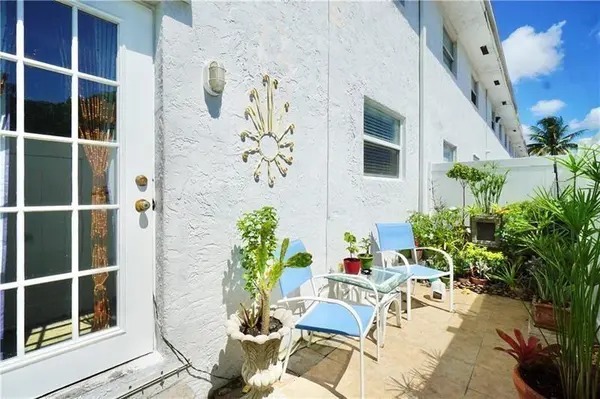 1470 N Dixie Hwy #11, Fort Lauderdale, FL 33304