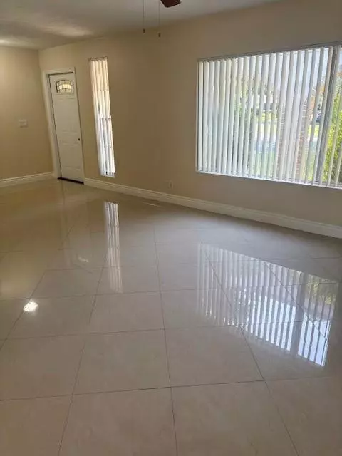 Coral Springs, FL 33065,Address not disclosed