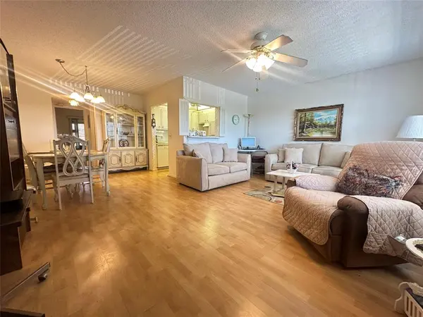 Deerfield Beach, FL 33442,263 Farnham K #263