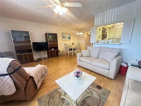 Deerfield Beach, FL 33442,263 Farnham K #263