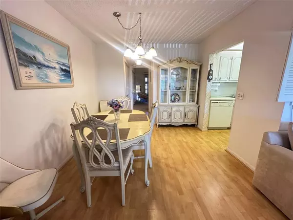 Deerfield Beach, FL 33442,263 Farnham K #263